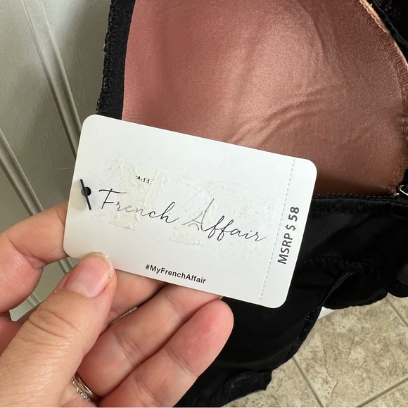 French Affair Black Lace & Nude One-Piece Sexy Lingerie Bodysuit Plus Size 2X - Picture 3 of 6